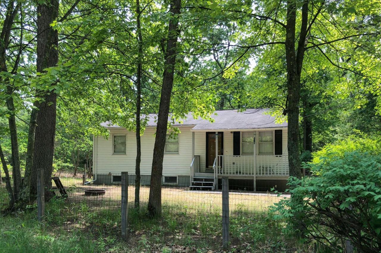 Wooded Twin Lakes Retreat 13 Mi To Lake Michigan! Exterior foto