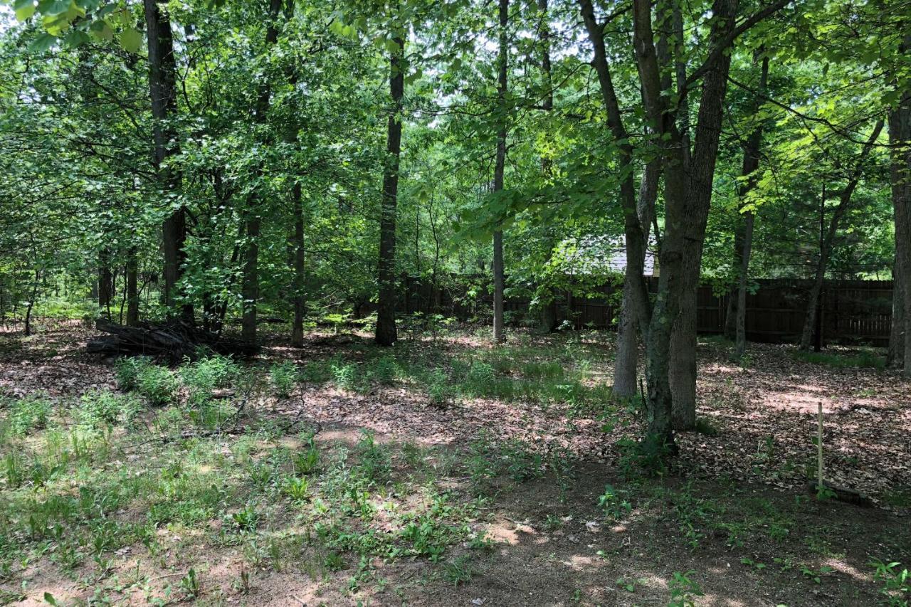 Wooded Twin Lakes Retreat 13 Mi To Lake Michigan! Exterior foto